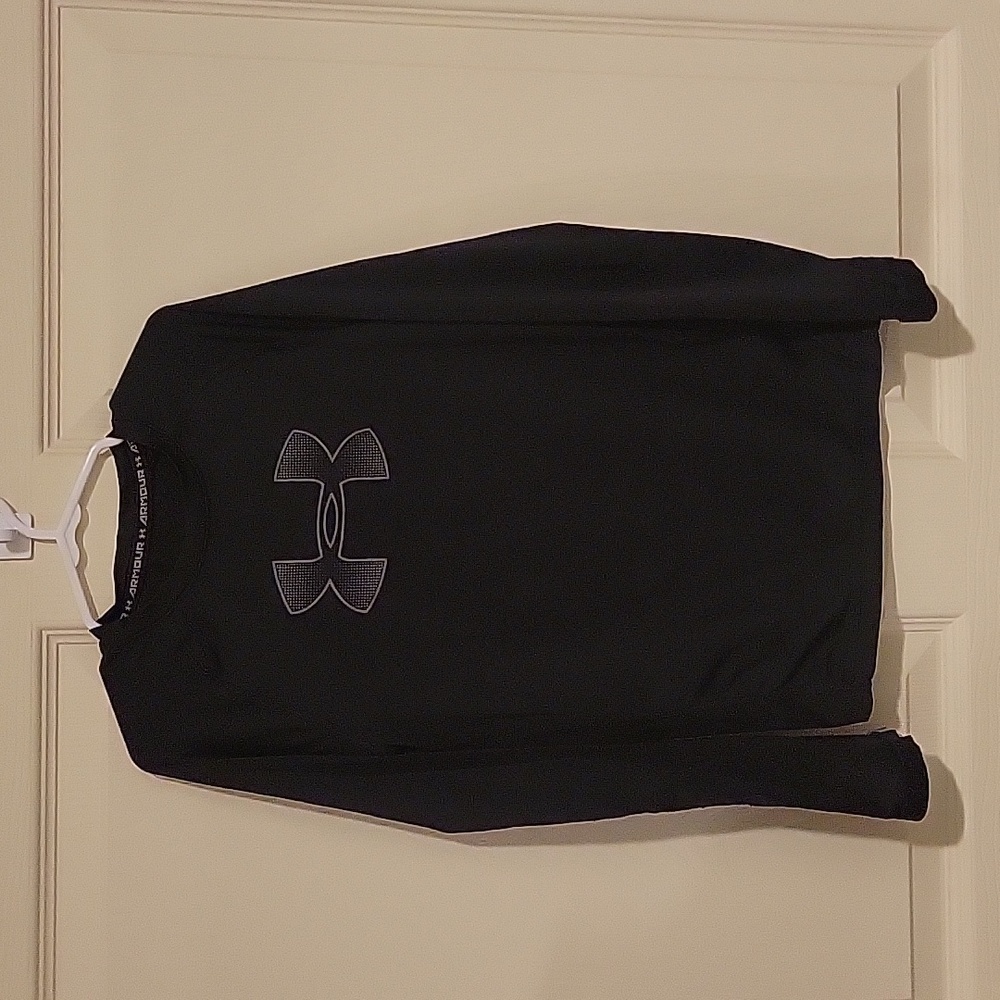 Under Armour Black Performance Top, Small